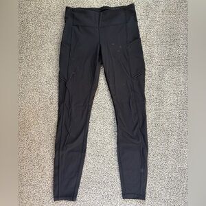 lululemon High Rise Legging with Pockets - Size 6